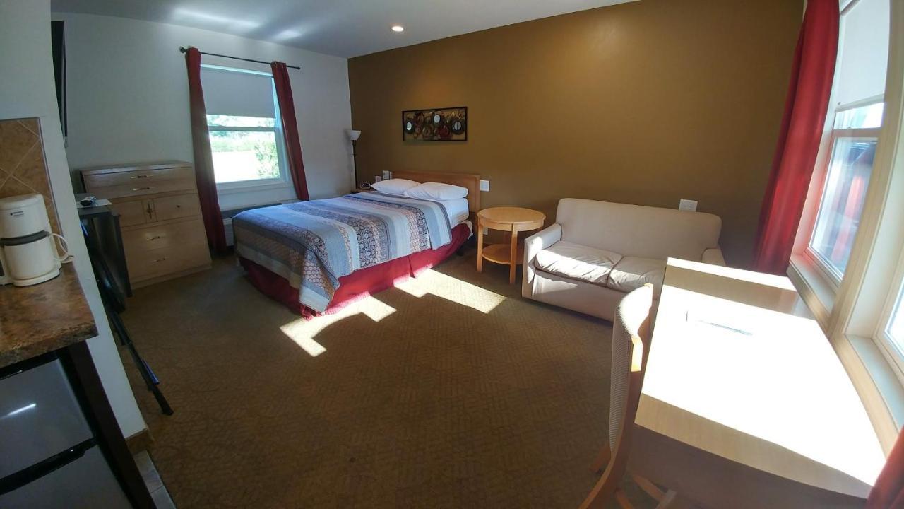 Motel 57 Sturgeon Bay Exterior photo