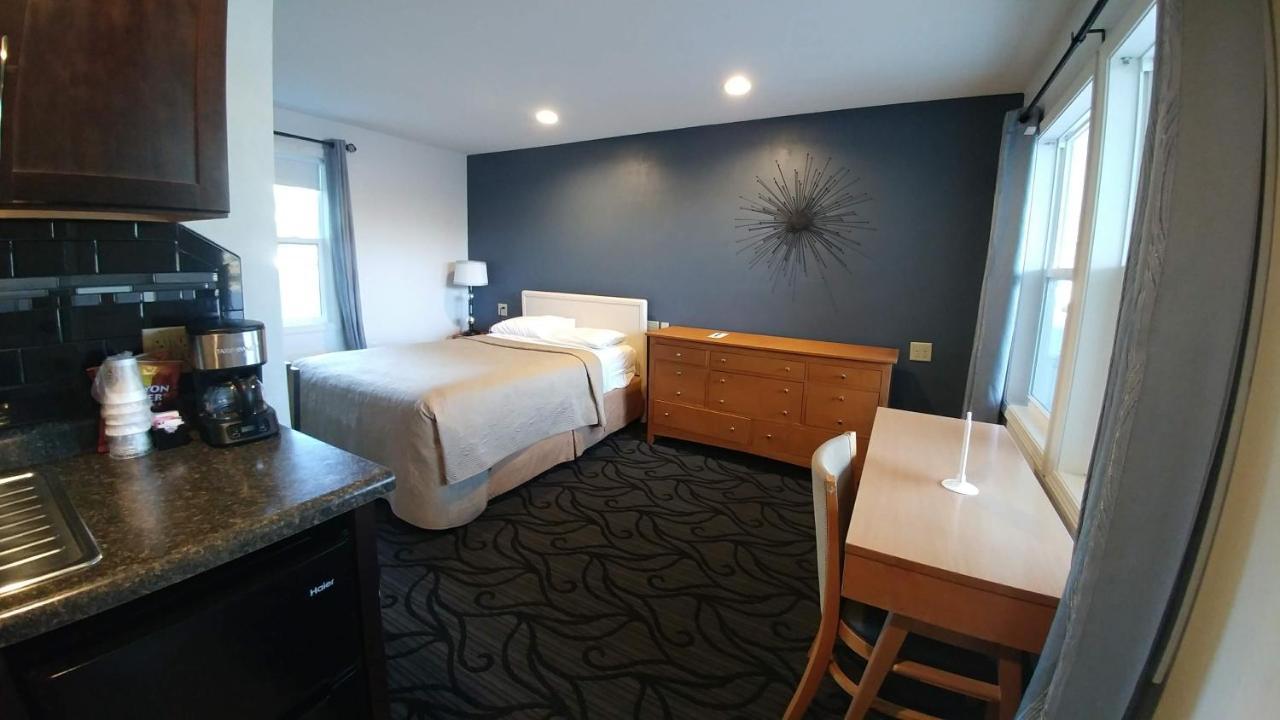 Motel 57 Sturgeon Bay Exterior photo