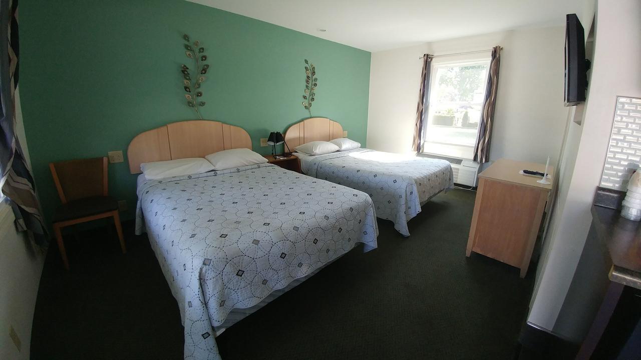 Motel 57 Sturgeon Bay Exterior photo