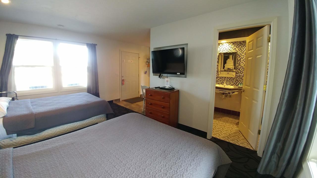 Motel 57 Sturgeon Bay Exterior photo